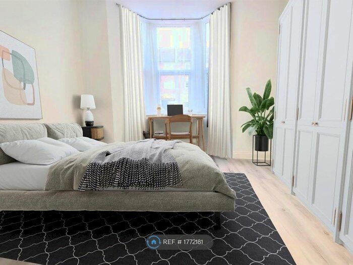 2 Bedroom Flat To Rent In East Finchley, London, N2