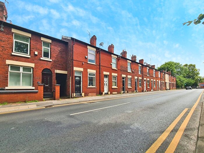 2 Bedroom Terraced House To Rent In Bramhall Lane, Davenport, Stockport, SK2
