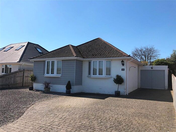 2 Bedroom Bungalow For Sale In Barton Drive, Barton On Sea, Hampshire, BH25