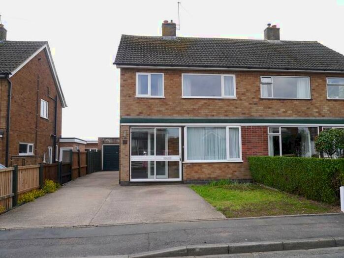 3 Bedroom Semi-Detached House To Rent In Chetwynd Drive Melton Mowbray, LE13