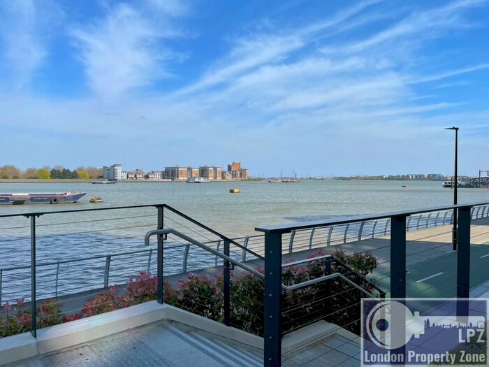 2 Bedroom Flat To Rent In Duke Of Wellington Avenue, Woolwich, SE18