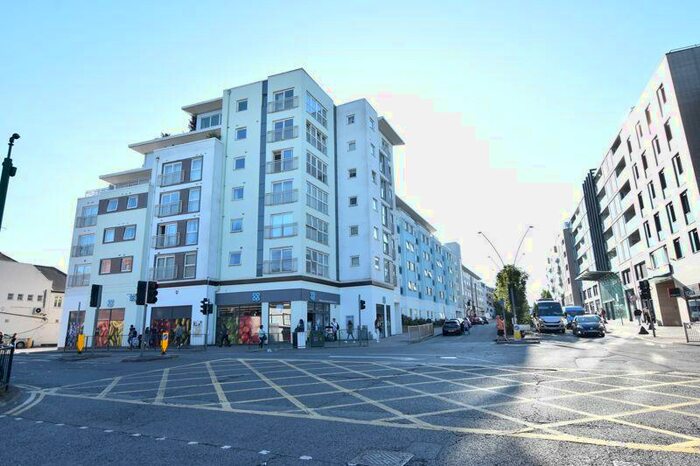 1 Bedroom Apartment To Rent In Station Approach, Epsom, KT19