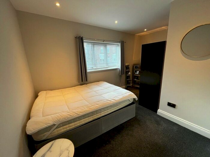 1 Bedroom Ground Flat To Rent In Victoria Parade, Ashton, PR2
