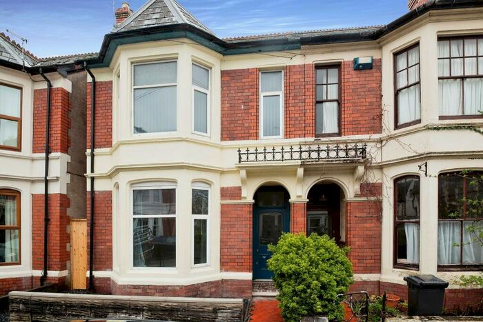 3 Bedroom Terraced House To Rent In Balaclava Road, CF23