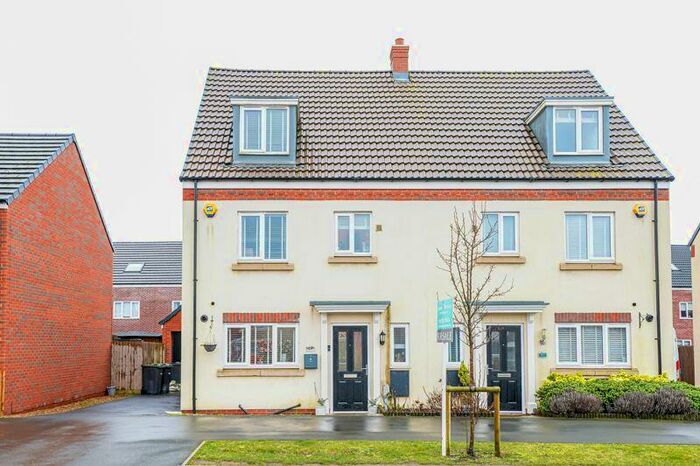 4 Bedroom Semi-Detached House For Sale In Magenta Way, Burton Joyce, Nottingham, NG14