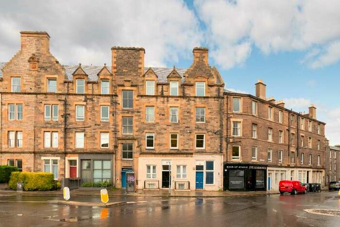 2 Bedroom Flat To Rent In Royal Park Terrace, Meadowbank, Edinburgh, EH8