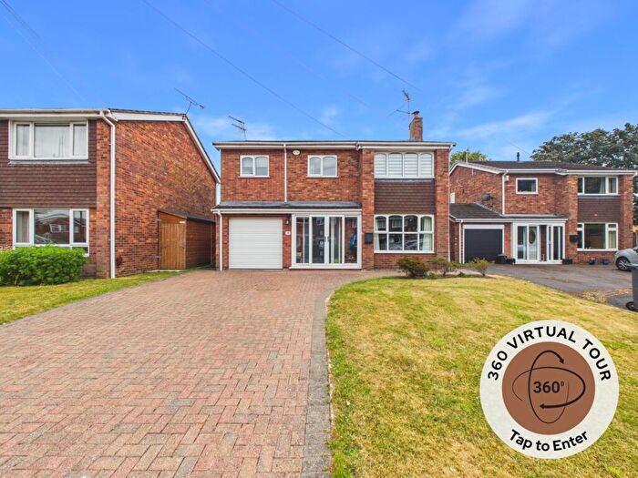 4 Bedroom Detached House For Sale In Somerford Close, Sandbach, CW11