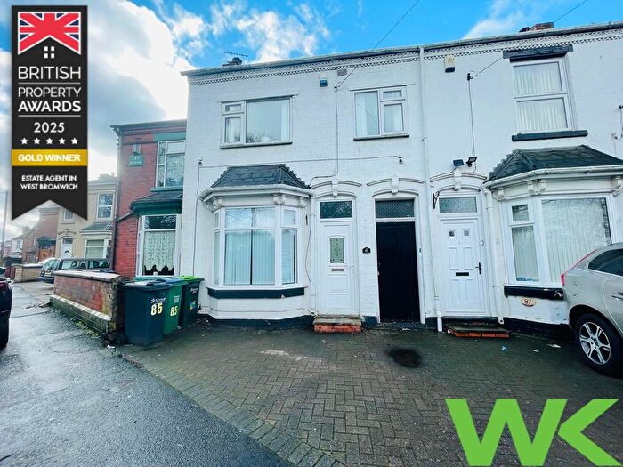3 Bedroom Terraced House For Sale In Heath Lane, West Bromwich, B71