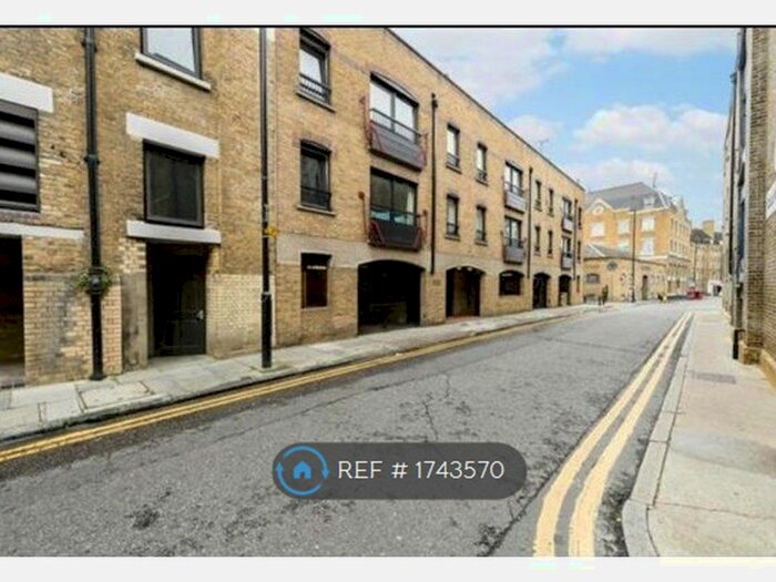 3 Bedroom Flat To Rent In Moran House, London, E1W