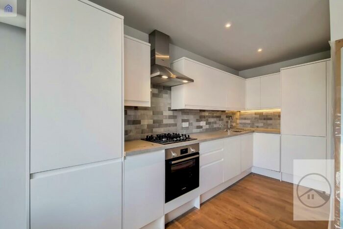 1 Bedroom Flat To Rent In Rotherhithe Old Road, London, SE16