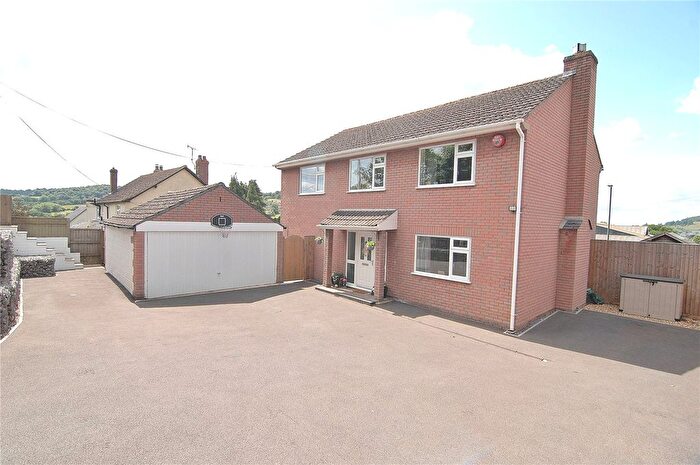 4 Bedroom Detached House For Sale In Walkley Hill, Stroud, Gloucestershire, GL5