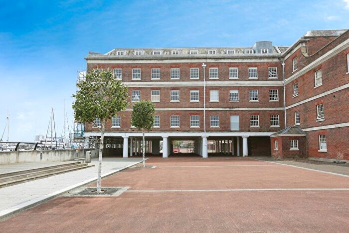2 Bedroom Apartment For Sale In The Granary And Bakery, Royal Clarence Yard, Weevil Lane, Gosport, PO12