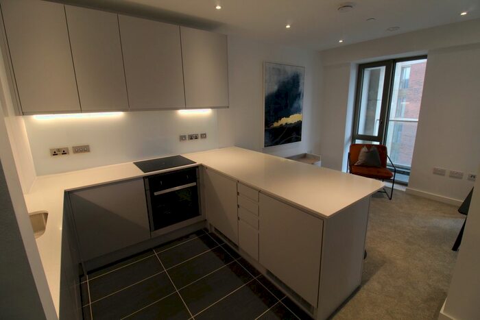 1 Bedroom Flat To Rent In The Crescent, Salford, M5