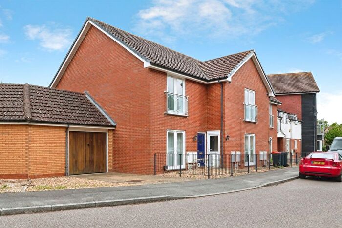 2 Bedroom Flat For Sale In Clipstone Brook Way, Broughton, Milton Keynes, MK10