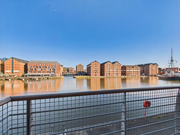 2 Bedroom Flat For Sale In South Point, Gloucester Quays, GL1