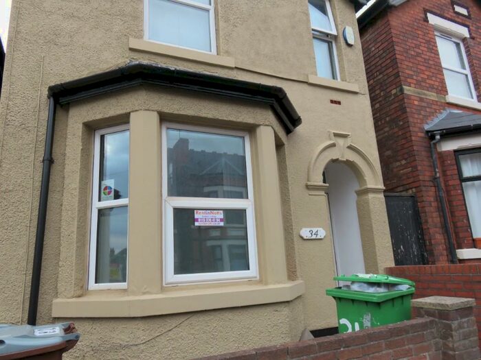 4 Bedroom End Of Terrace House To Rent In Dunlop Avenue, Nottingham, NG7