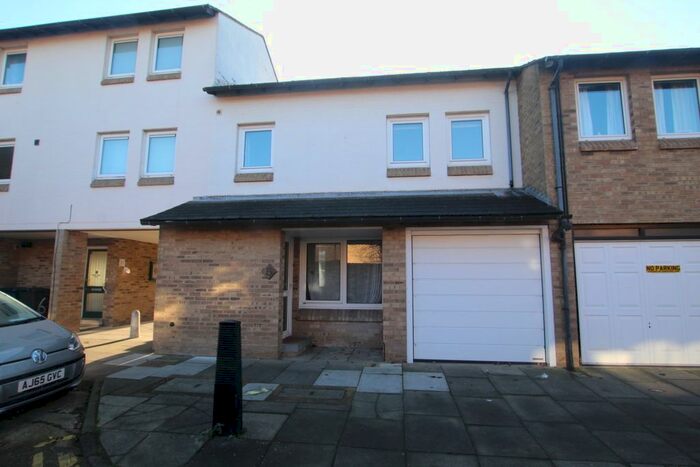 2 Bedroom Terraced House To Rent In Coronation Street, Cambridge CB2