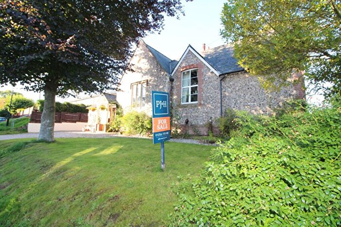4 Bedroom Detached House For Sale In The Old School, Red Lion Lane, Overton, RG25
