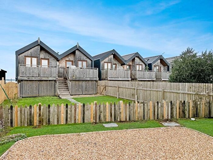 1 Bedroom Chalet To Rent In Beachside Chalets, Marsh Road, Gurnard, Cowes, PO31