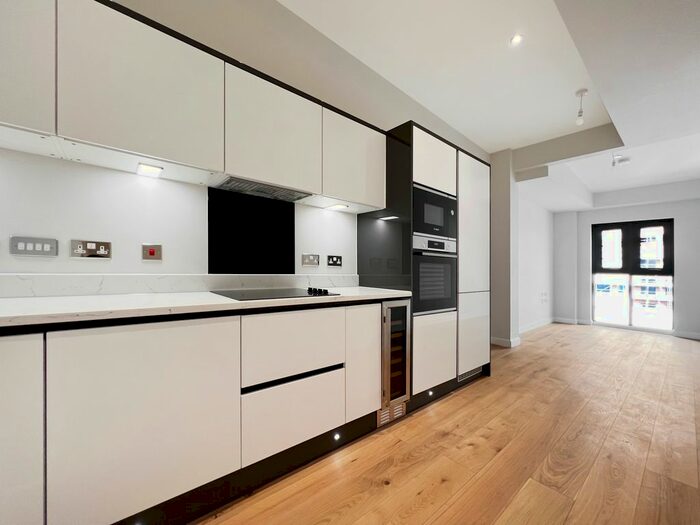 2 Bedroom Flat To Rent In Atkinson Street, Leeds, LS10