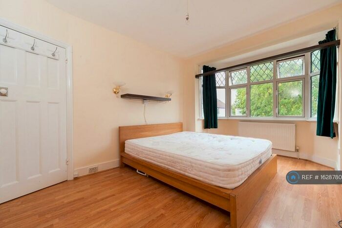 4 Bedroom Semi-Detached House To Rent In St.Augustins Avenue, London, HA9