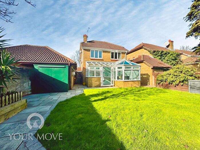 4 Bedroom Detached House For Sale In Hasted Close, Greenhithe, Kent, DA9