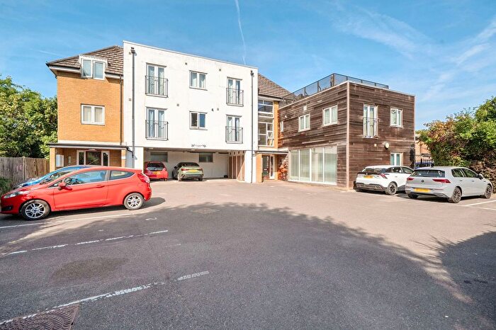 1 Bedroom Flat For Sale In Alpha Road, Guildford House, KT5