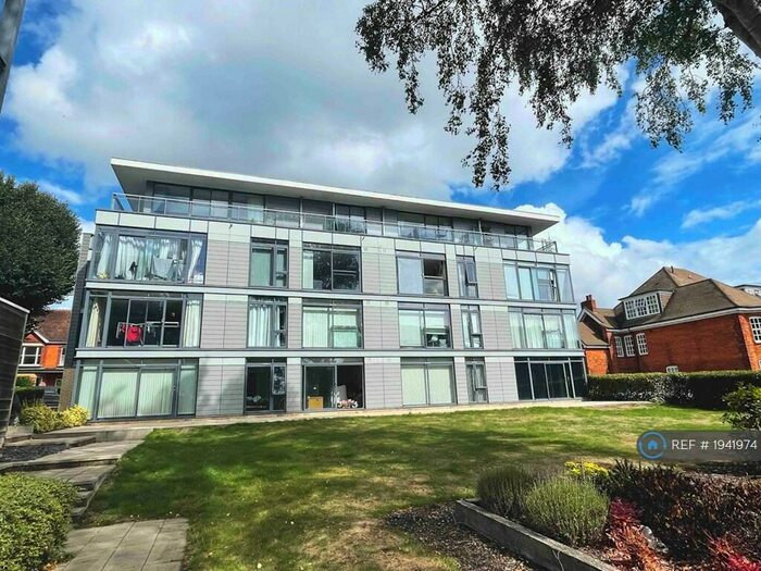 1 Bedroom Flat To Rent In Newsom Place, St. Albans, AL1