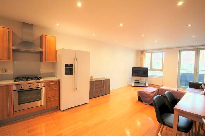 2 Bedroom Flat To Rent In Eden Grove, Holloway, London, N7
