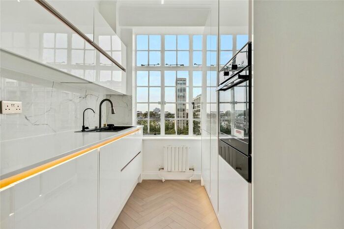 1 Bedroom Flat To Rent In St. Mary Abbots Court, Warwick Gardens, W14