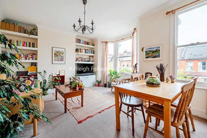 2 Bedroom Flat To Rent In Landrock Road, Crouch End, London, N8