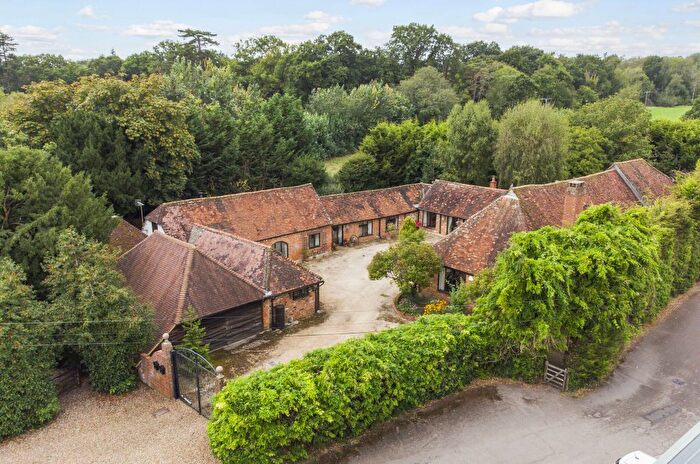 7 Bedroom Barn Conversion For Sale In Farnham Road, Northbrook, Farnham, GU10
