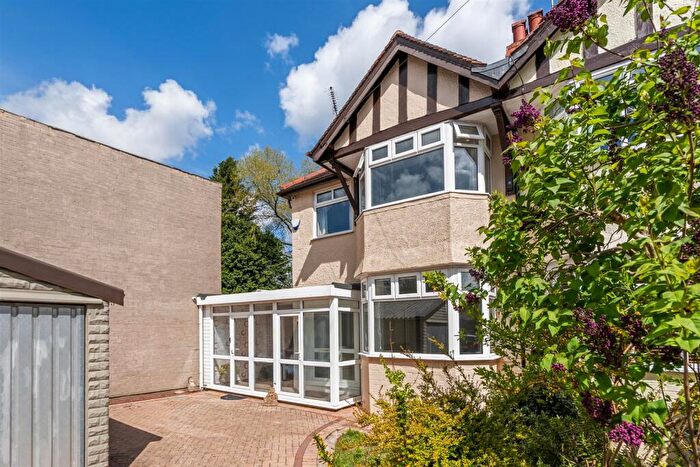 3 Bedroom Semi-Detached House To Rent In Stanley Avenue, Shirley, Solihull, B90