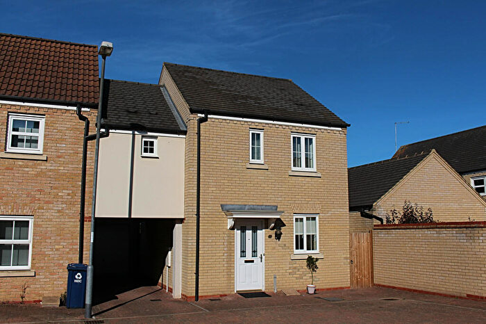 3 Bedroom Terraced House To Rent In Meadow Rise, Hinchingbrooke Park, Huntingdon, PE29