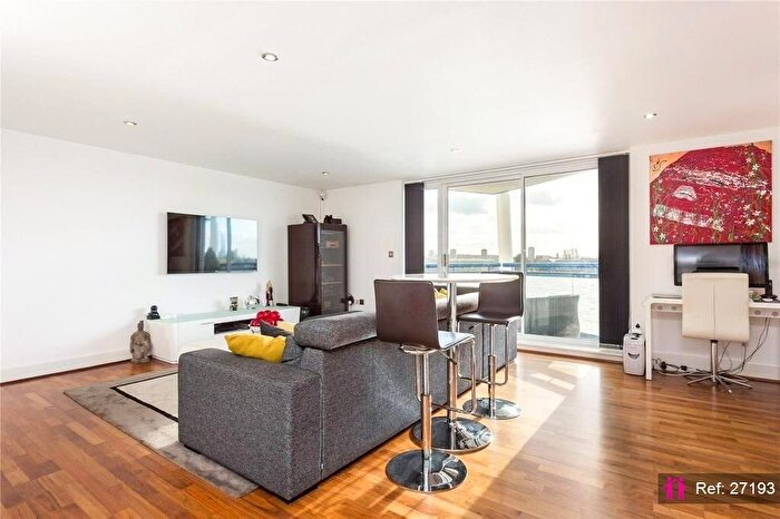 2 Bedroom Apartment To Rent In Newton Place, London, E14