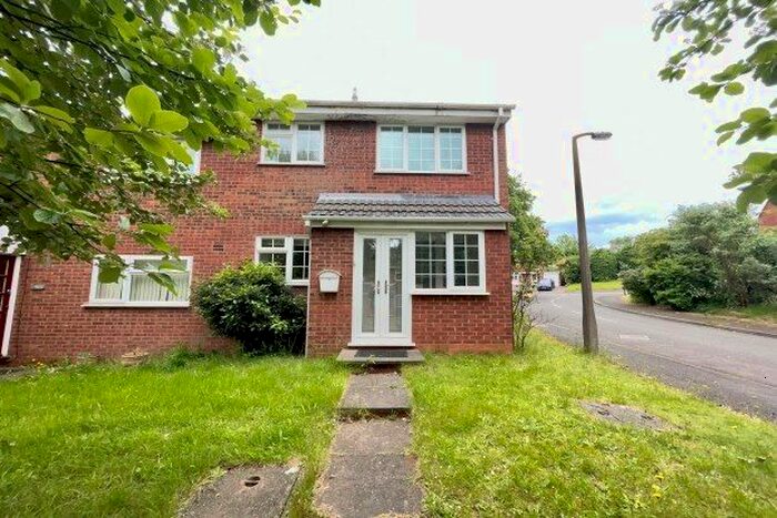 1 Bedroom Property To Rent In Maybank Close, Lichfield, WS14
