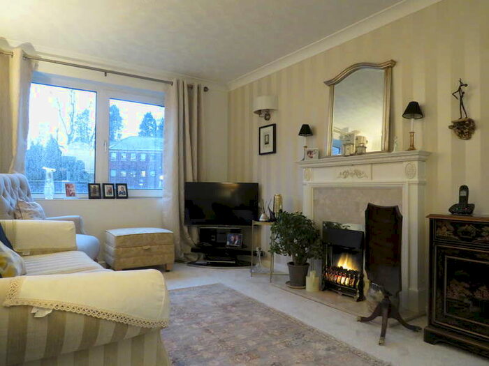 1 Bedroom Flat To Rent In Midland Drive, Sutton Coldfield, B72