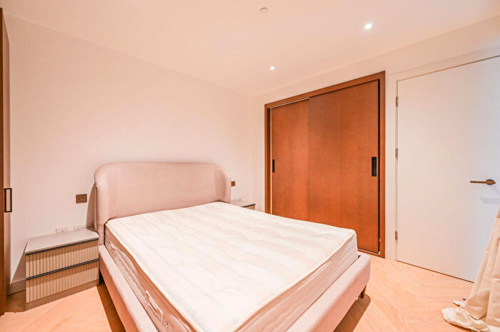 Studio To Rent In Marsh Wall, Canary Wharf, London, E14