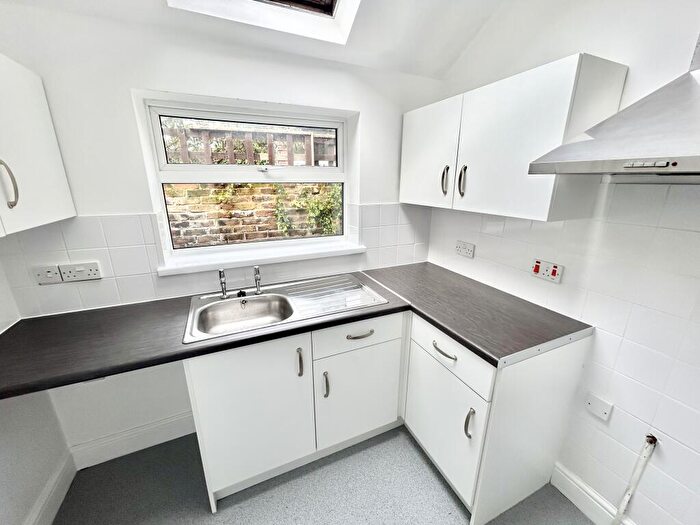 2 Bedroom Bungalow To Rent In Goldsmith Avenue, Southsea, PO4