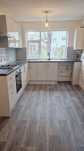 3 Bedroom Terraced House For Sale In Poplar Road, Cleethorpes, DN35