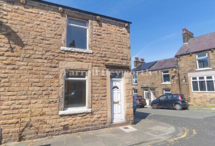 2 Bedroom End Of Terrace House For Sale In Gregson Road, Lancaster, Lancashire, LA1