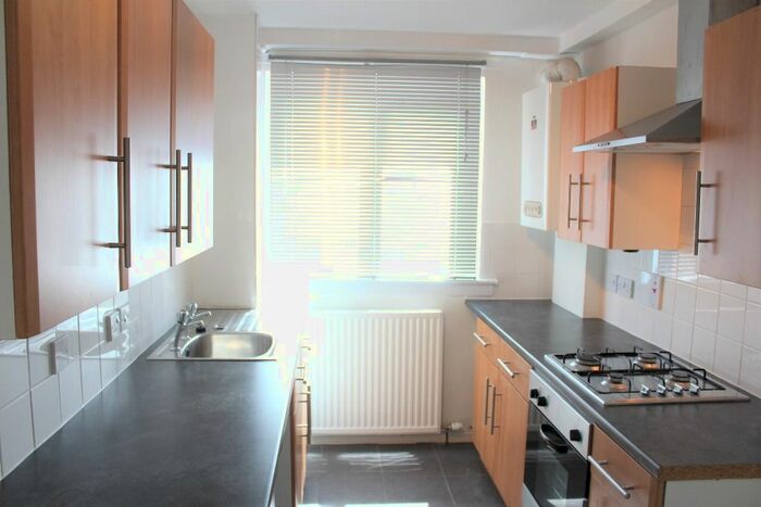 2 Bedroom Flat To Rent In Rannoch Green, East Kilbride, South Lanarkshire, G74