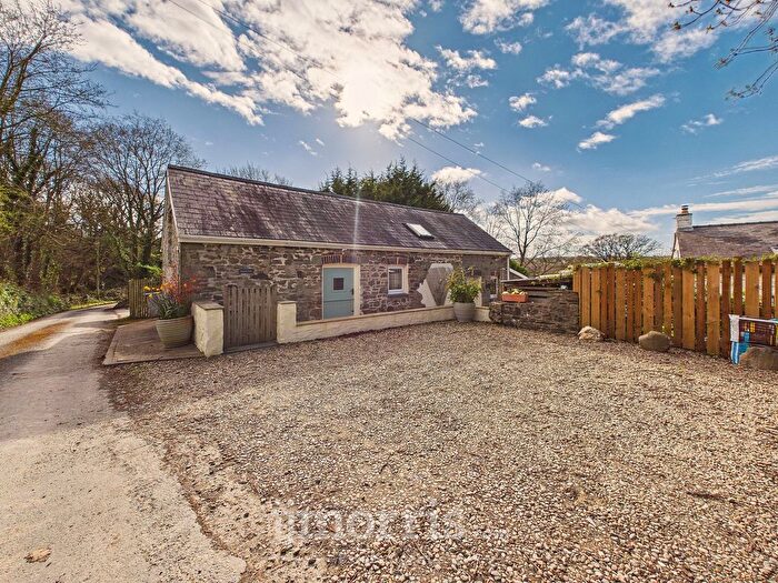 3 Bedroom Cottage For Sale In Aberporth, Cardigan, SA43