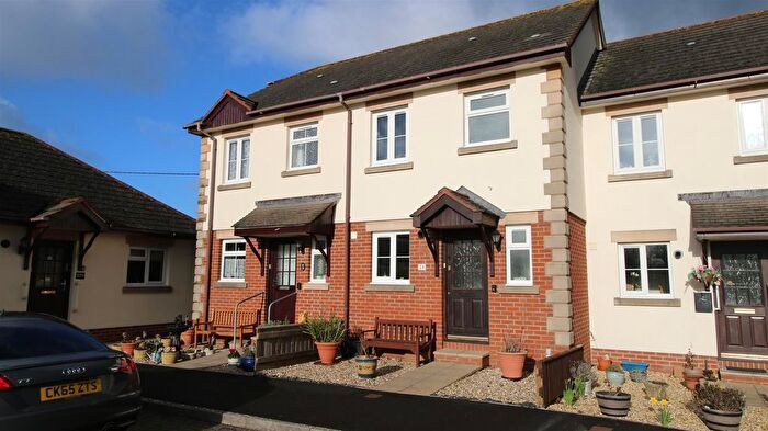 2 Bedroom Cottage To Rent In Great Field Gardens, Braunton, EX33