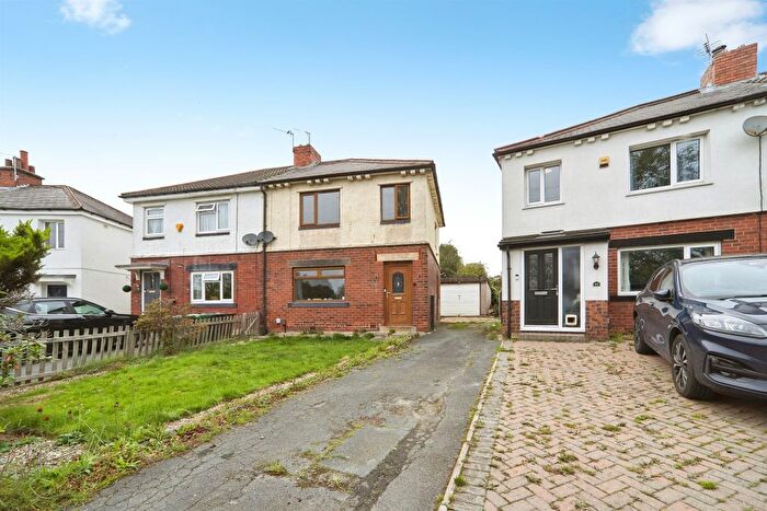 3 Bedroom Semi Detached House For Sale In Salmon Crescent, Horsforth, Leeds, LS18