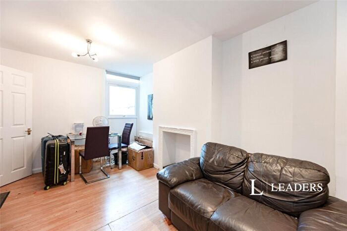 4 Bedroom Terraced House To Rent In Manners Road, PO4