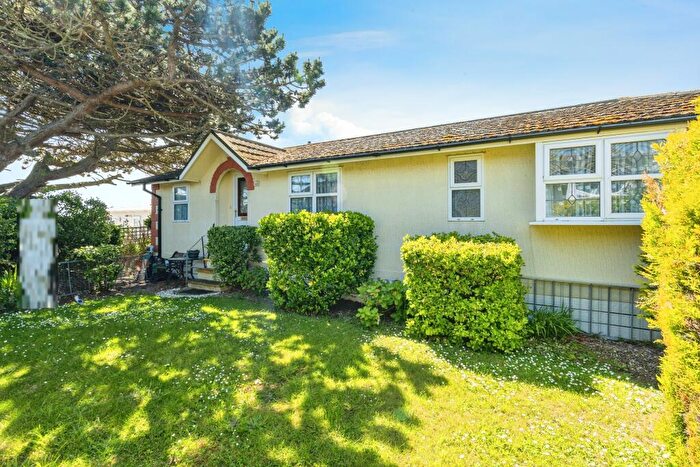 2 Bedroom Park Home For Sale In Beacon Road, Trimingham, Norwich, Norfolk, NR11