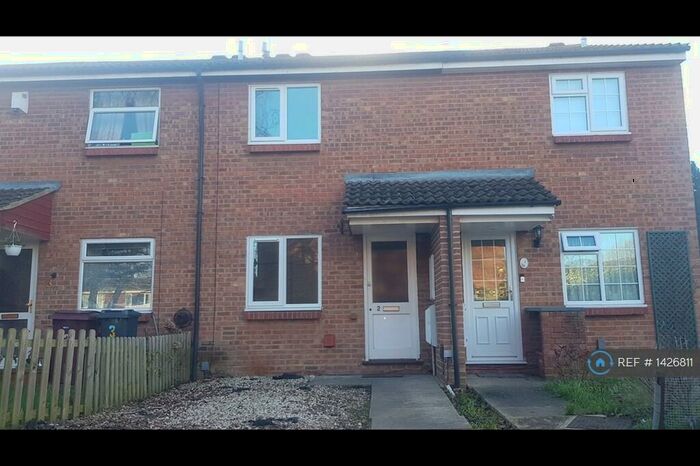 2 Bedroom Terraced House To Rent In Thornton Mews, Reading, RG30