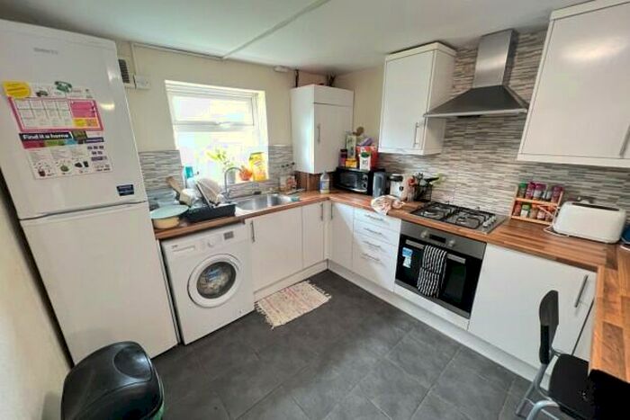 5 Bedroom Terraced House To Rent In Wyeverne Road Cardiff, CF24