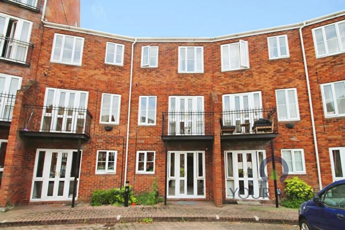 2 Bedroom Flat To Rent In Sovereigns Quay, Bedford, Bedfordshire, MK40